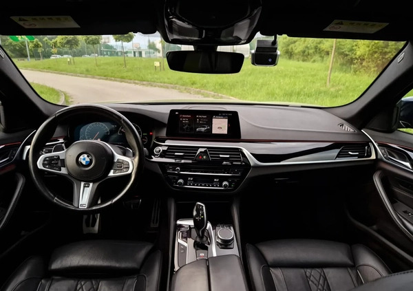 BMW Seria 5 cena 142900 przebieg: 125000, rok produkcji 2019 z Kcynia małe 596